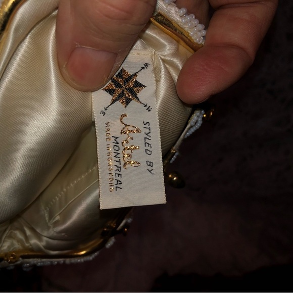 Vintage Artel Beaded Clutch with Gold Accents. Gorgeous little clutch- used - Picture 3 of 7
